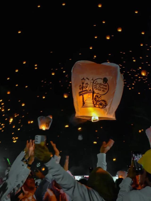 Festival Lampion Waisak 2026 Digelar di Candi Borobudur