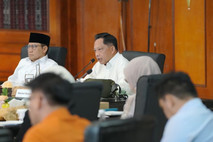 Kemendagri Tegaskan Agen Perlinsos Sukarela, Bansos Gratis